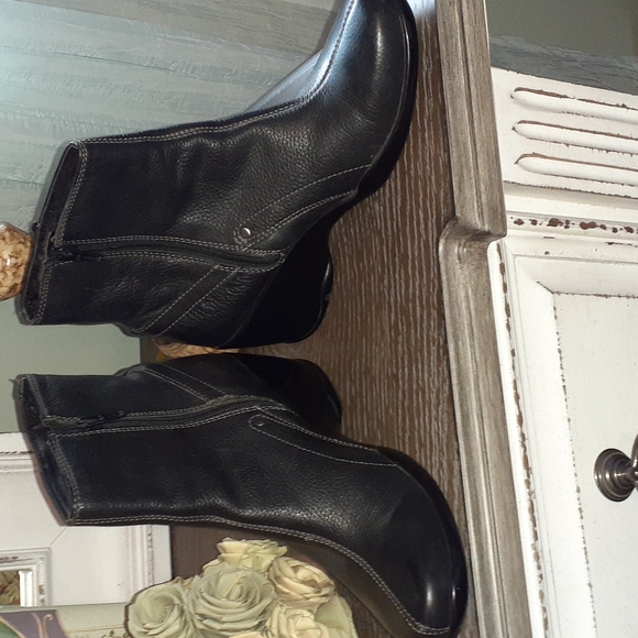 Naturalizer Lerato black leather Side Zip western ankle boots size 7 1/2 - Picture 3 of 4